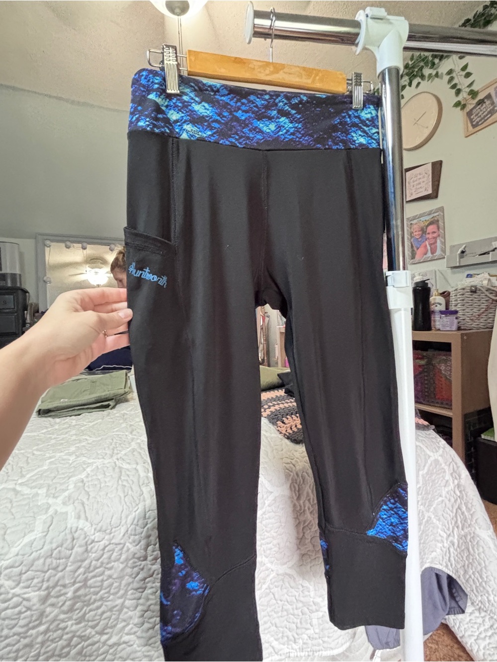 John Varvatos Black Leggings with Blue Abstract Print Waistband